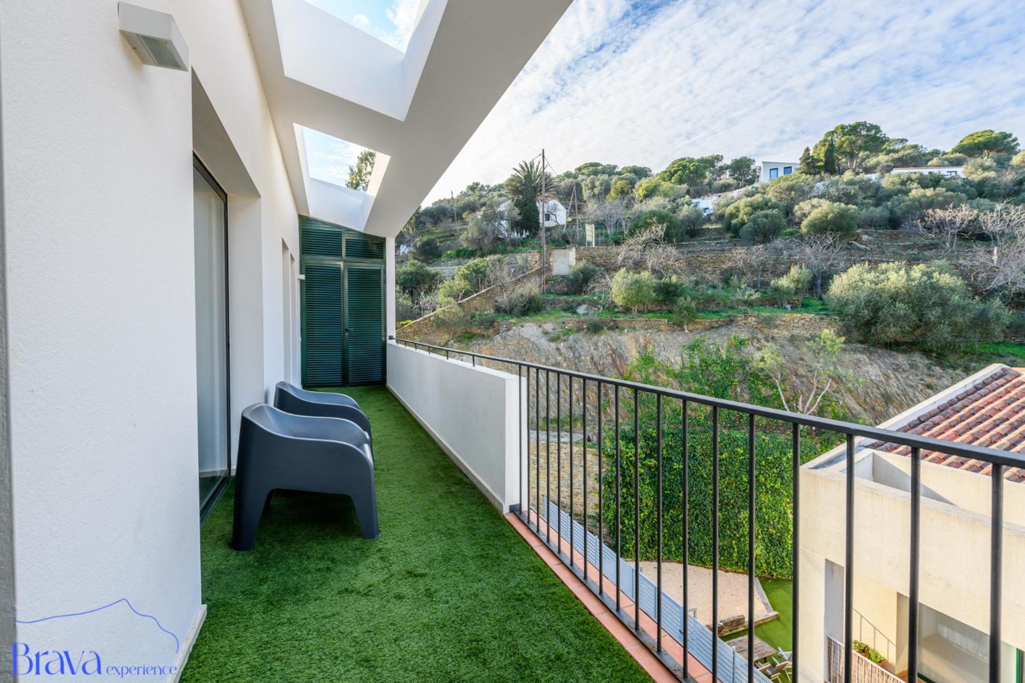 Duplex Sa Tarongeta - 5' Playa I Vistas I Terraza 20m2 I Ascensor I Equipado * Cadaqués